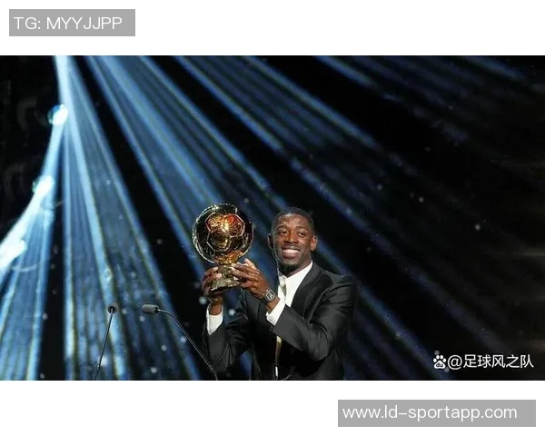 登贝莱荣获家乡城市奖章市长亲自颁发庆祝新科金球奖得主