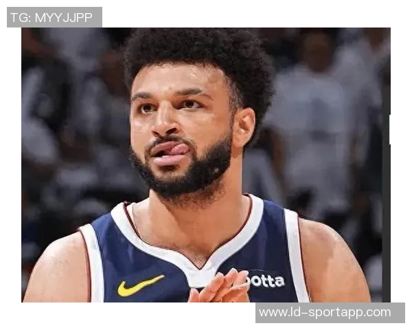 穆雷力竭拼搏全场狂砍34分11板末节独得13分展现超强韧性 穆雷力竭拼搏全场狂砍34分11板末节独得13分展现超强韧性