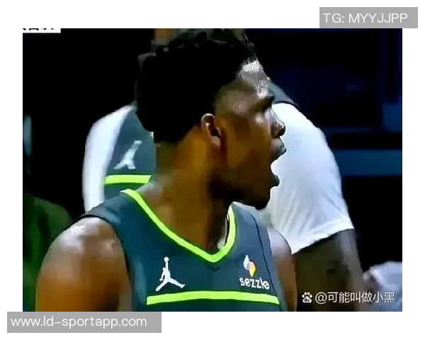 华子称赞麦丹持球决策进步期待里德展现更强能力