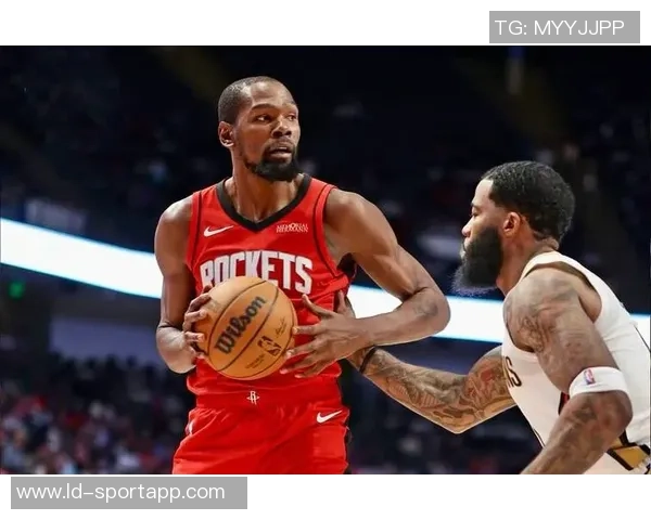 杜兰特称赞申京高位持球能力让对手难以预测他的下一步动作 杜兰特称赞申京高位持球能力让对手难以预测他的下一步动作