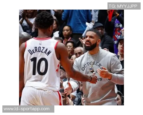 德罗赞回应Drake歌词自嘲:我在猛龙的成就永远无法被遗忘 德罗赞回应Drake歌词自嘲:我在猛龙的成就永远无法被遗忘