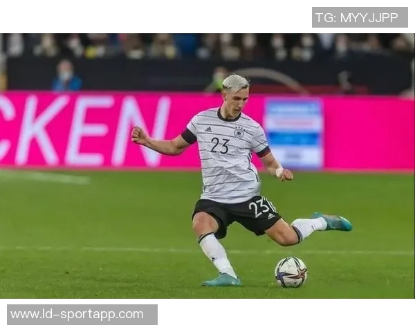 拜仁关注施洛特贝克多特或以情感因素留人至合同到期