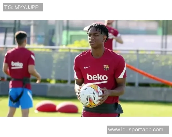 科曼遗憾俱乐部决定召回邓弗里斯希望留住所有球员