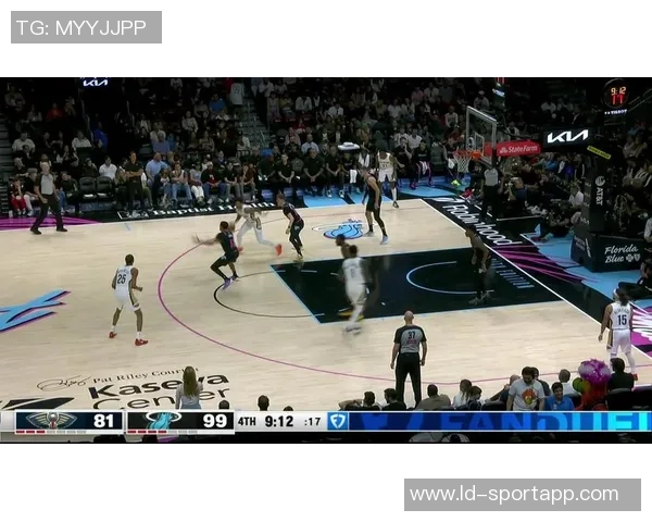 布朗尼左手变向转身后仰压哨命中展现丝滑小连招绝技