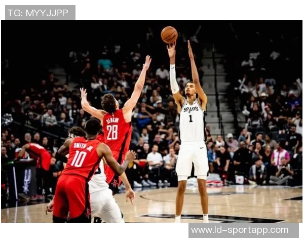 独行侠揭幕战遭遇文班防守全队表现低迷仅命中4球